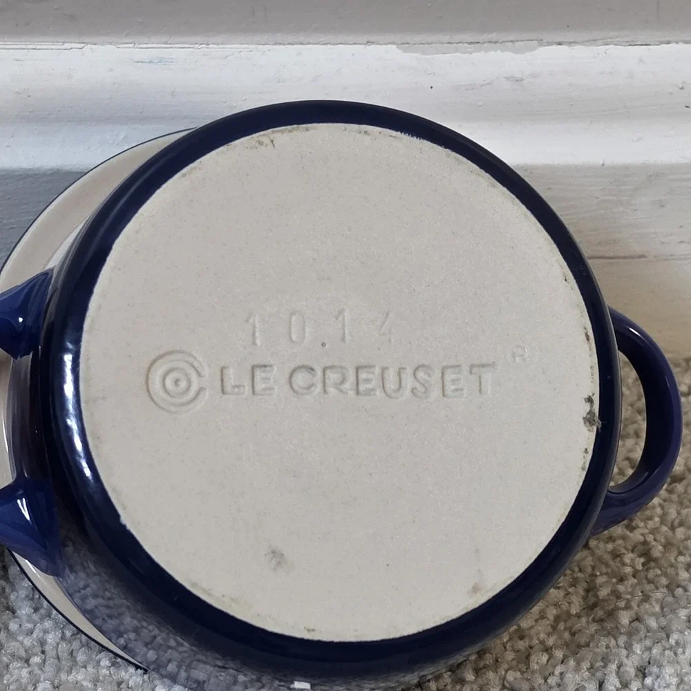Le Creuset Mini Cocotte Set of 2 Red Blue Stoneware Lidded‎ Bakers 8 oz